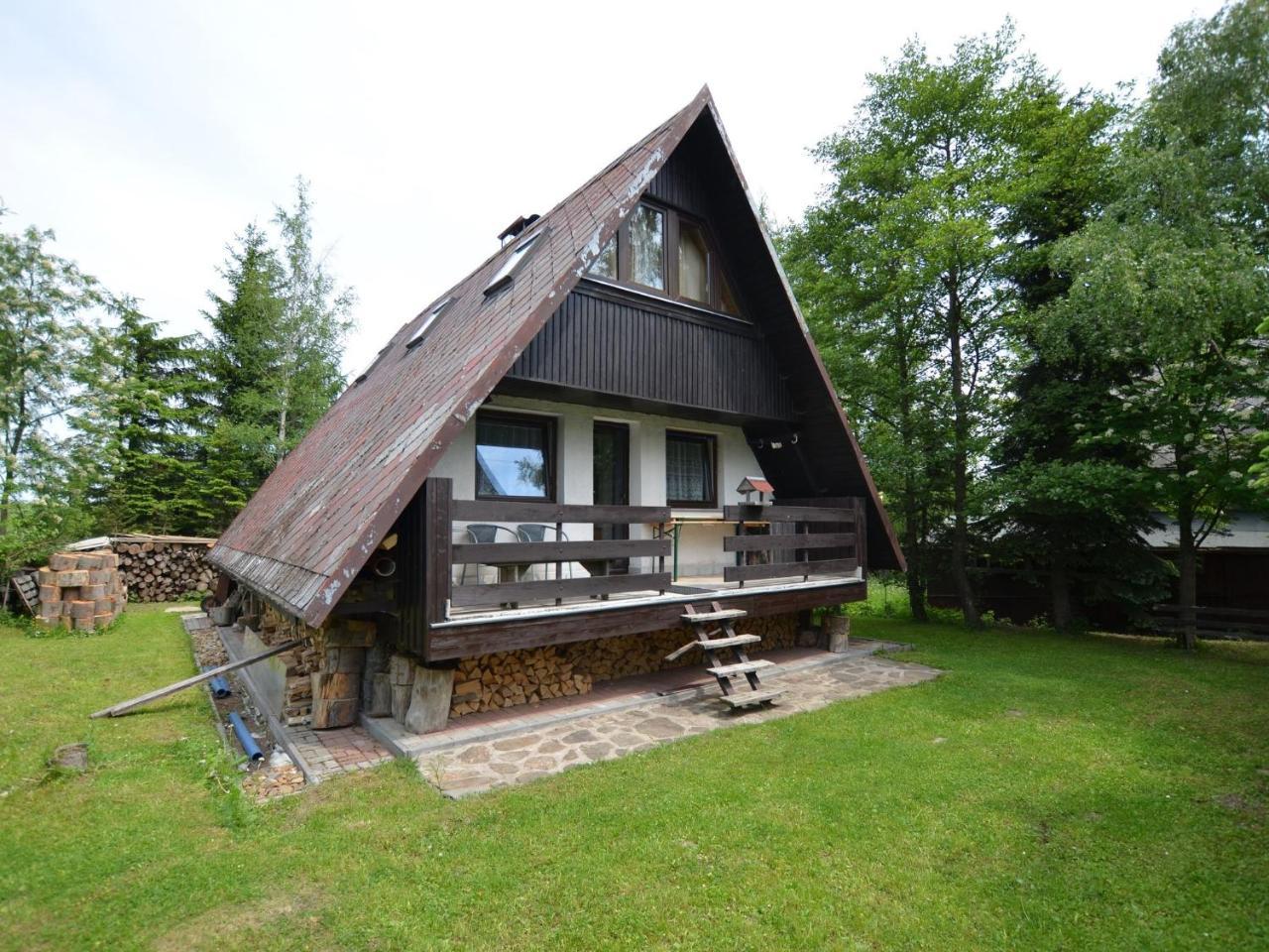 Nice Holiday Home In The Ore Mountains Only 500M From The Chairlift Loučná pod Klínovcem Exterior foto